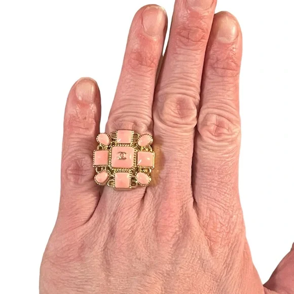 Chanel CC Button Upcycled Adjustable cocktail Ring New - Picture 4 of 14